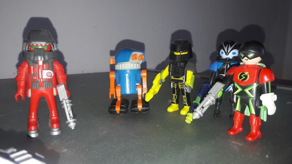 Playmobil agent secret, mașina, roboti etc