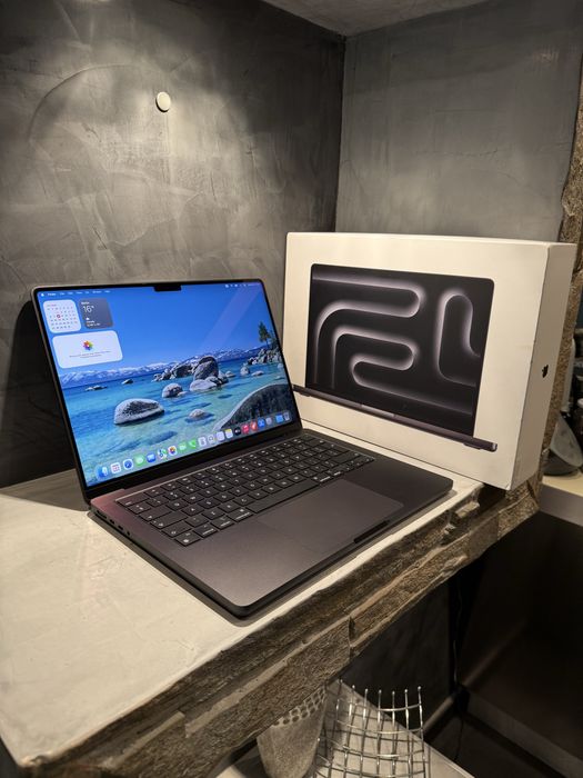 3 cycle! КАТО ЧИСТО НОВ Macbook Pro M4 14 inch Space Black