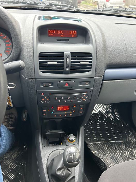 Vand Renault Symbol 1.4 MPI 2008