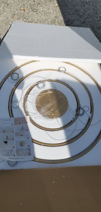 Кръгове, висящи светещи ЛЕД рингове златни, кафе, розово злато