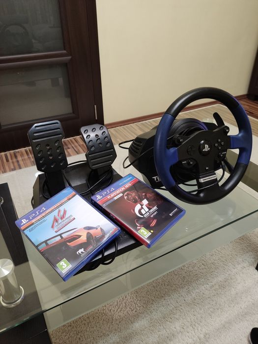 Волан с педали за PS4-Т150 плюс игри.