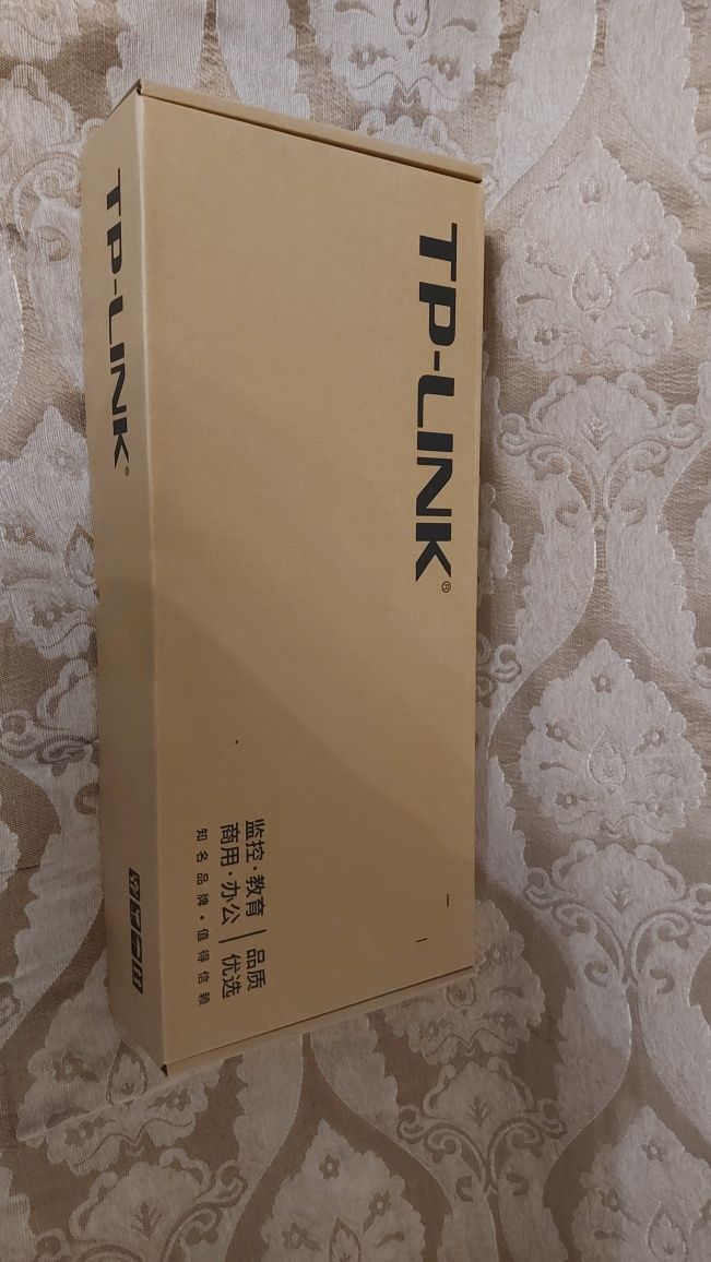 Продаётся новый свитч коммутаторы 24 портовый TP-LINK TL-SG1024T.
