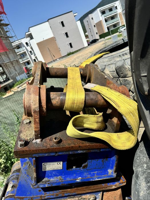 Graifer hdiraulic  rotativ pentru utilaje 20-30Tone an 2018