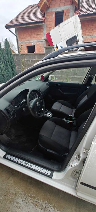 Vand VW Golf IV automat !!