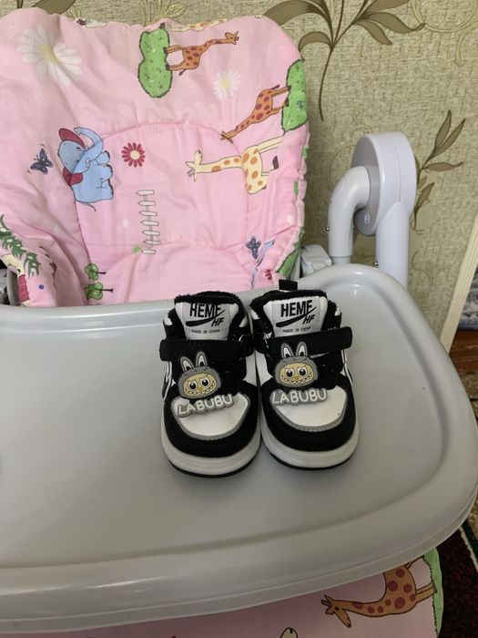 Абсолютно новые детские красовки не разу не одёваны размер 18