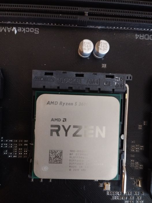 Ryzen 5 3600 6 nuclee