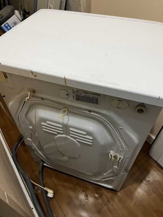 Работеща пералня hotpoint ariston 6kg