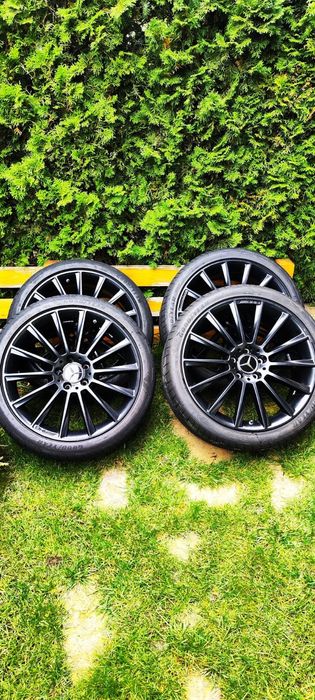 Vând jante Mercedes AMG 19"