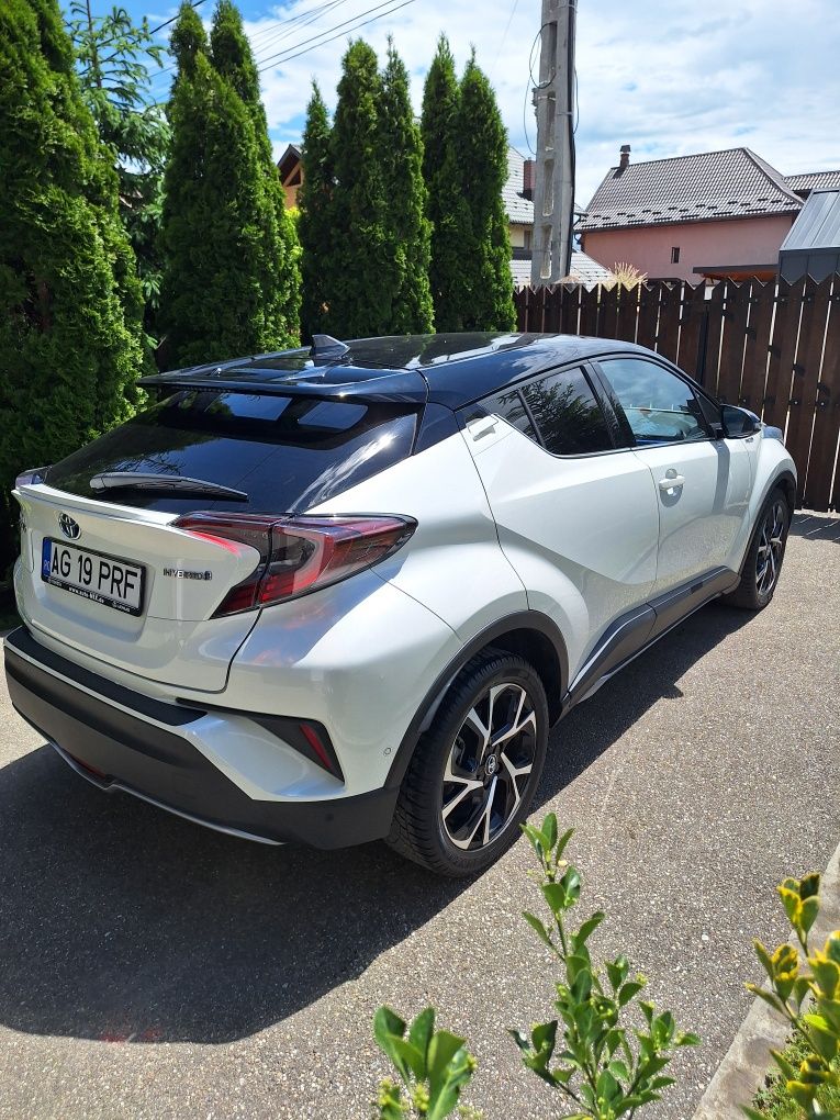 Toyota C-HR,2018,style selection,hibrid,piele,jante 18,carte service !