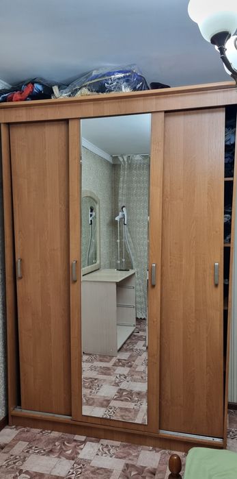 Продам шкаф купе