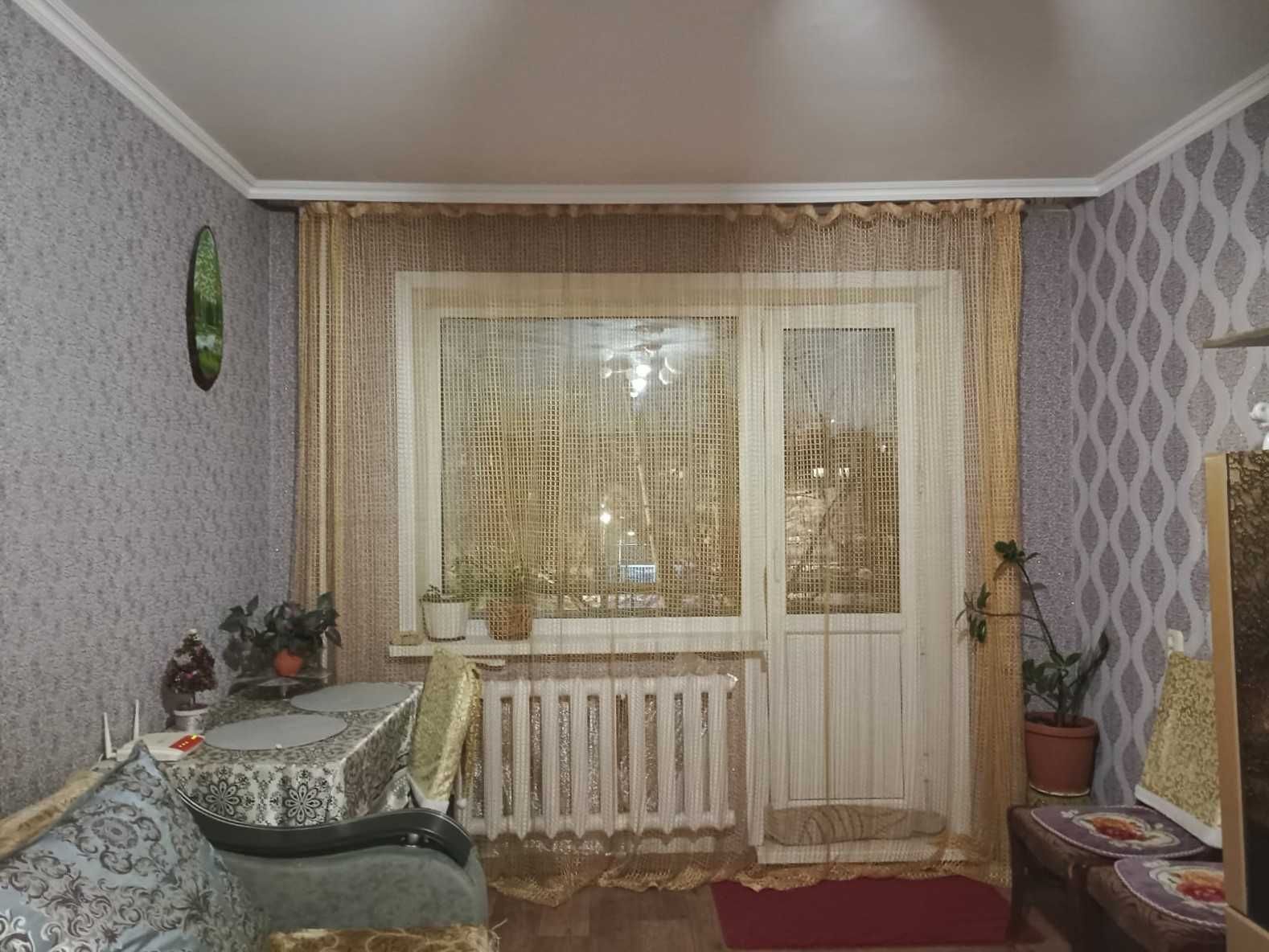 Продаю 3 комнатную квартиру в 23 микрорайоне.