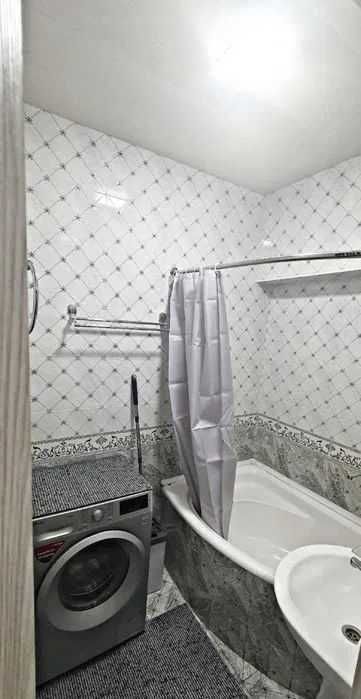 R4 Сдаётся квартира 2/5/9 на Мирабадский  ГУВД Корзинка!