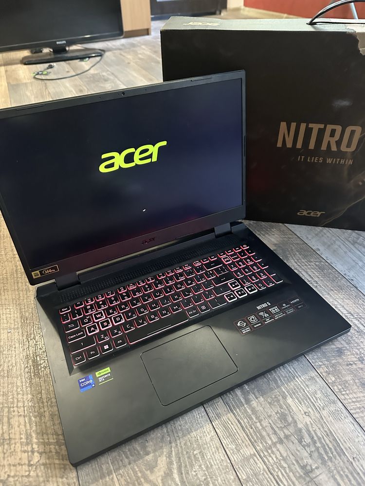 Acer Nitro 5 с 1година и 6 месеца гаранция