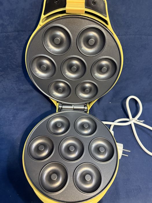 Уред за понички  Bestron