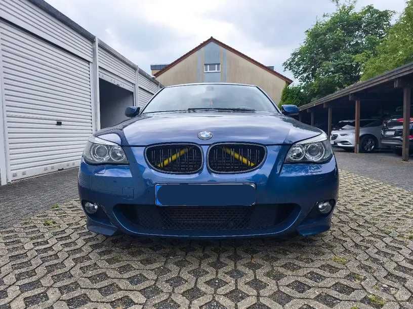 Спортен M-стил за BMW – Цветни тръби под решетката