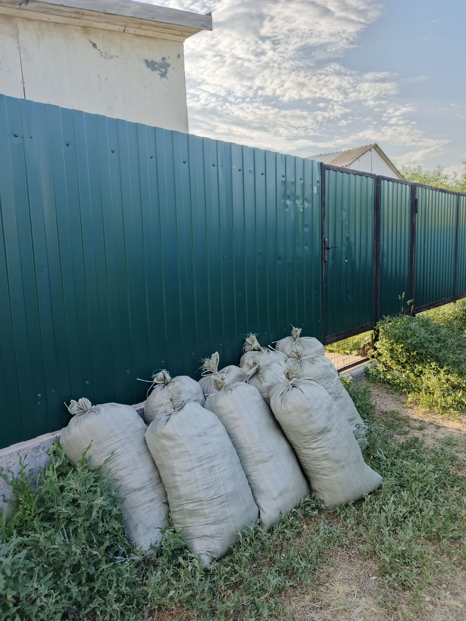 Перегной Газель 1.5 тонны, и в мешках