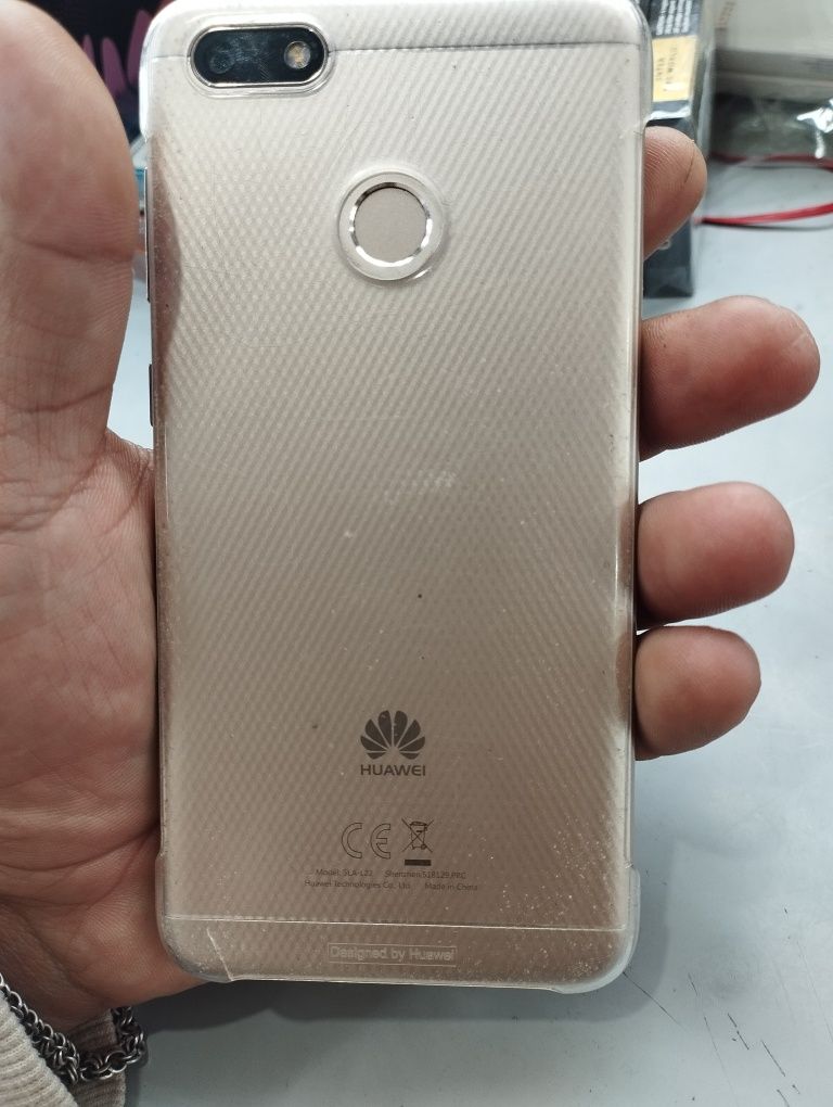 HUAWEI.мобилный телефон.