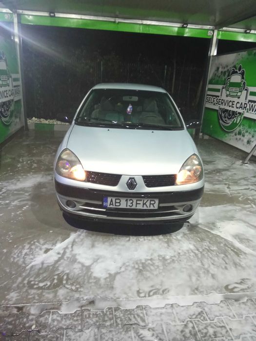 Vand Renault Clio 2 1.2 benzină