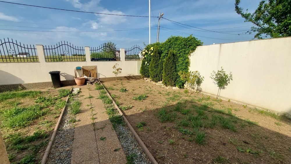 Inchiriez Vila /casa Individuala