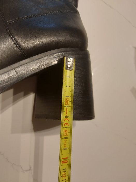 Ghete cu toc de dama din piele naturala 39