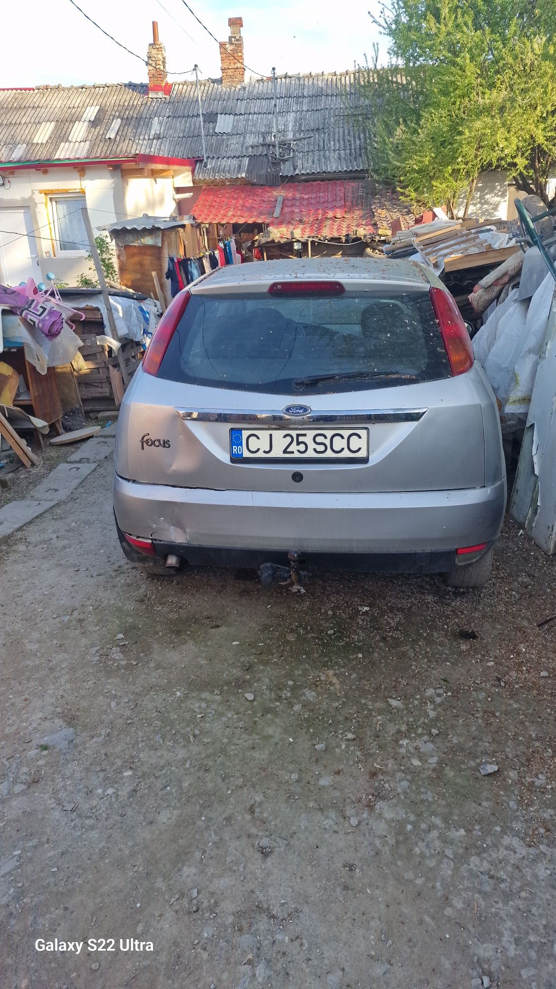 Vând Ford focus 1 2001 1.8 tdci întreg posibil reparat