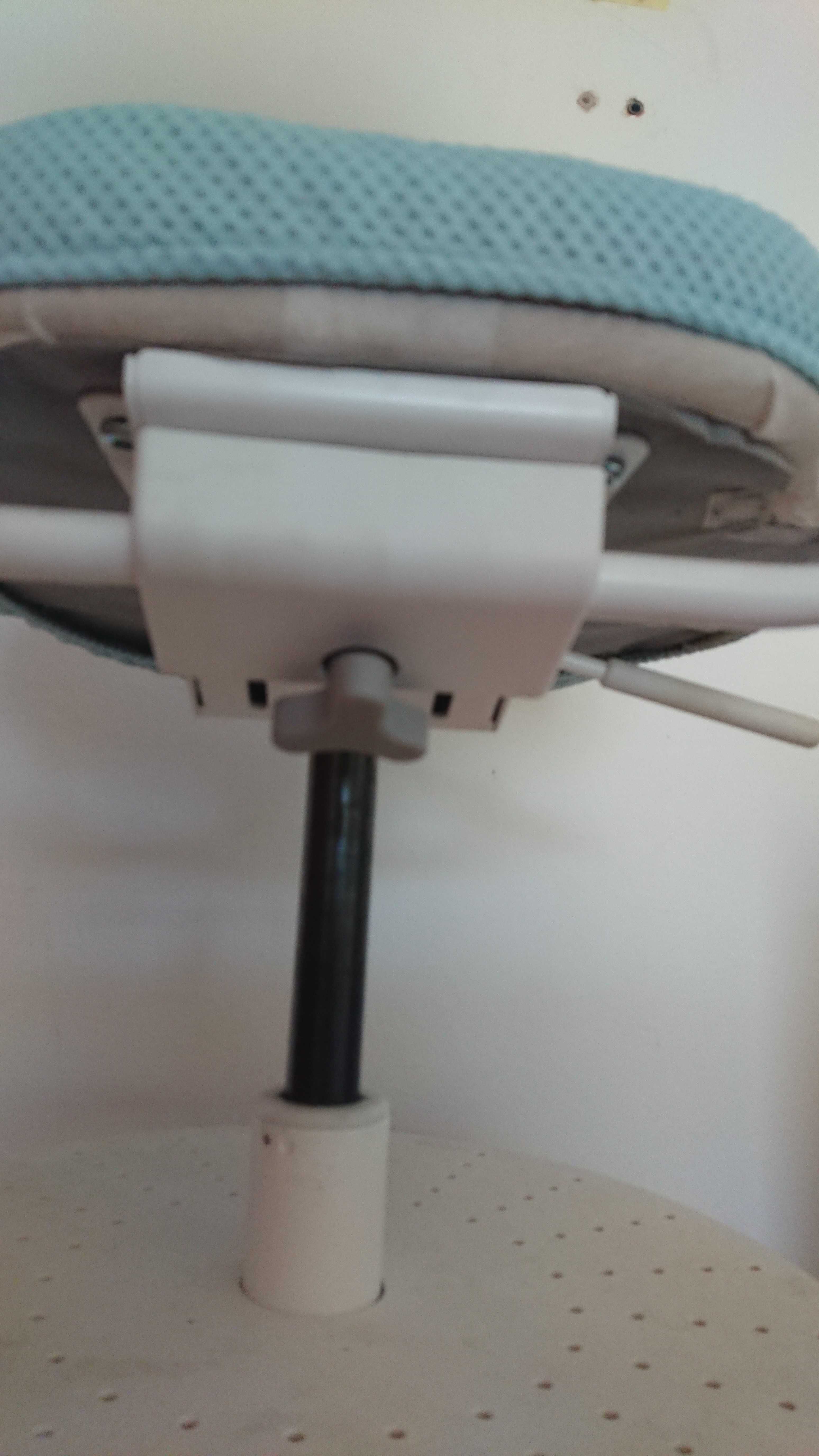 Scaun ergonomic rotativ