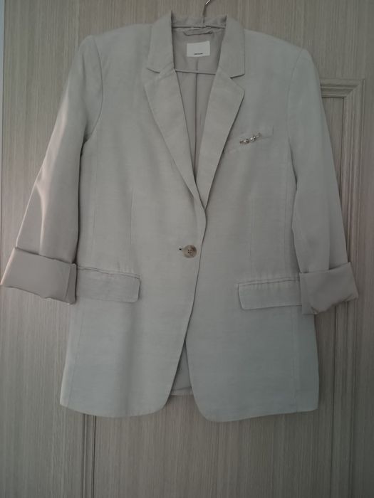 Sacou marca H&M bej