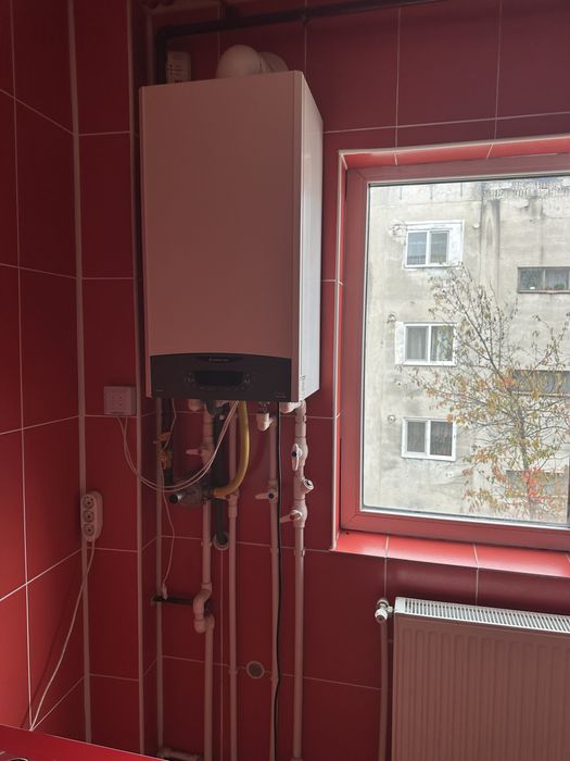 Vand apartament doua camere