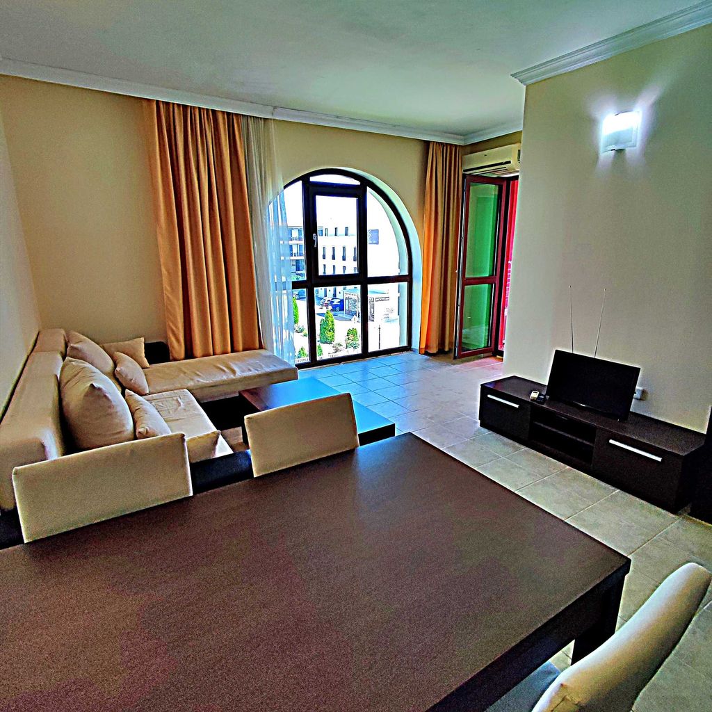Продава се Двустаен апартамент в Свети Влас - 67 кв.м за 1150 €/кв.м - Снимка #1