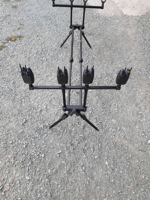 Vând set Rod pod ngt 4 posturi cu avertizori wind blade 513