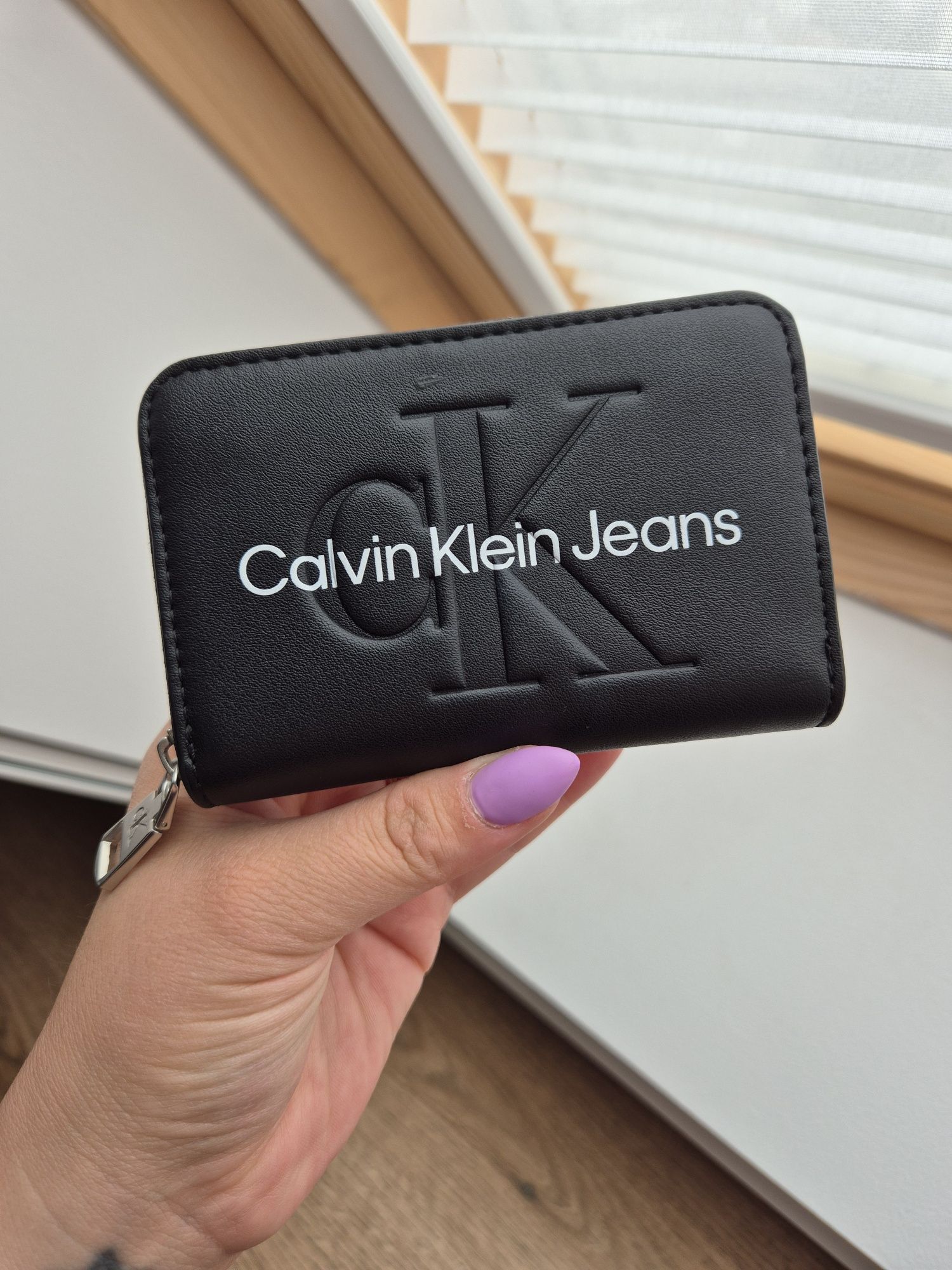 Протмоне Calvin Klein-OРИГИНАЛНО!