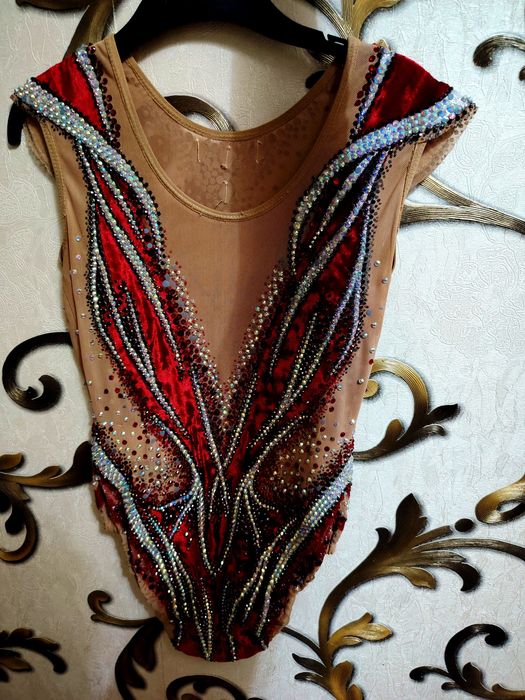 Купальник для художественной гимнастики