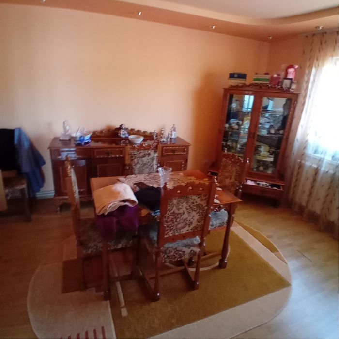 Mobila LUXOR lemn masiv vintage