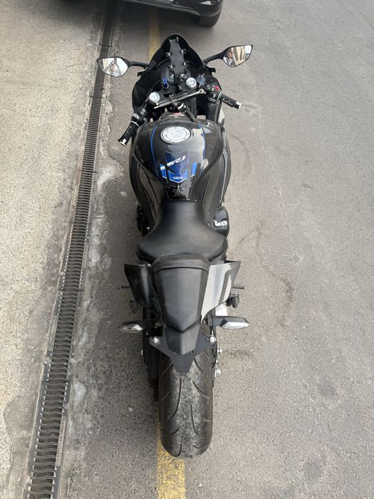 Мотоцикл Yamaha R6 800куб