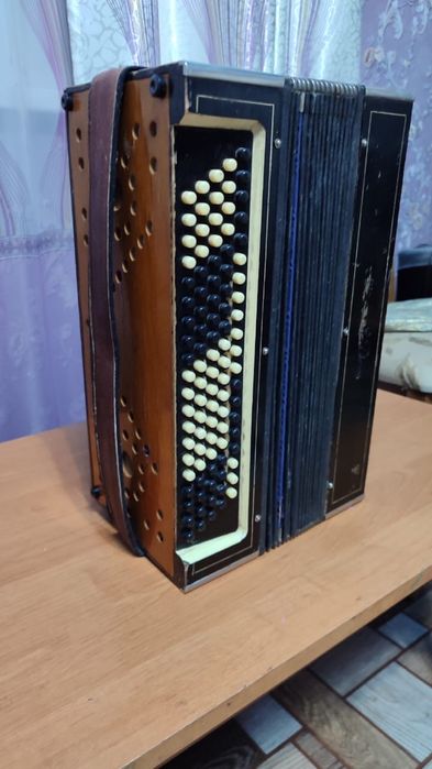 Баян в хорошем состоянии