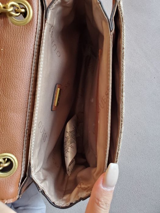 Guess оргинална чанта