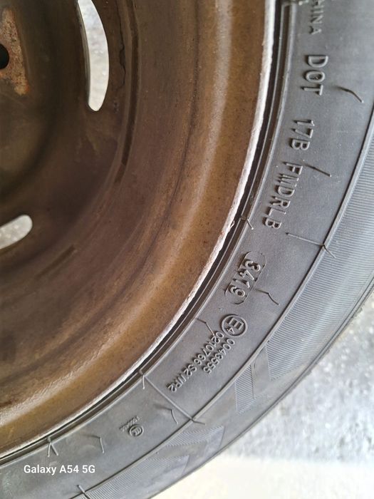 Vând set 4 Roți Ford Transit R15 C All Season