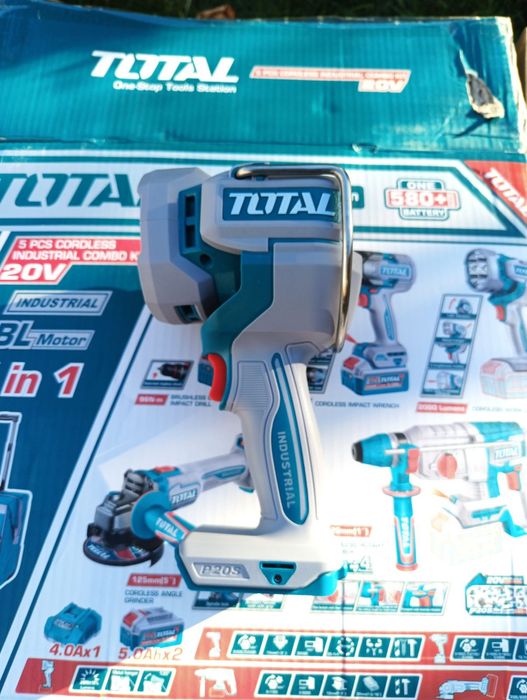 Инструменти на батерия parkside и total