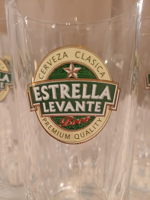 Чаши.    за.      бира.