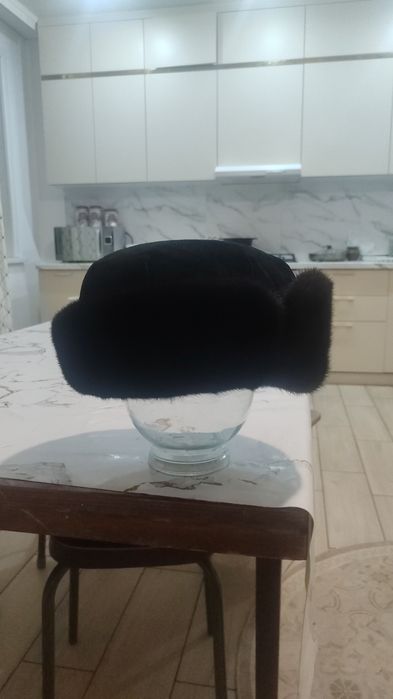 Продам норковую шапку.