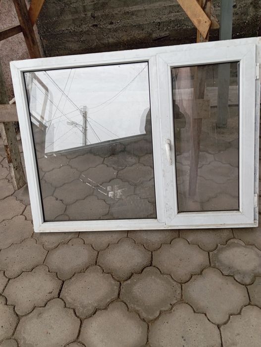 Продам пластиковое окно