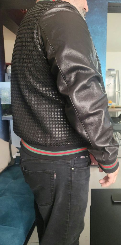 Vand geacă piele nouă Gucci !!!