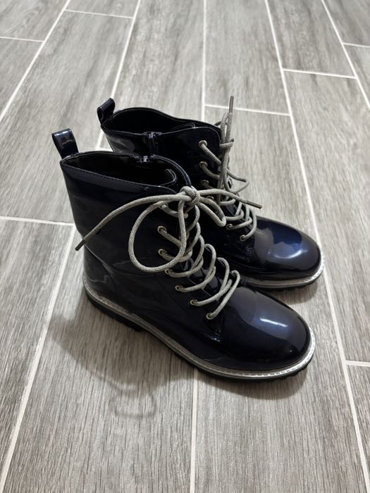 Vand ghete fetite marimea 36