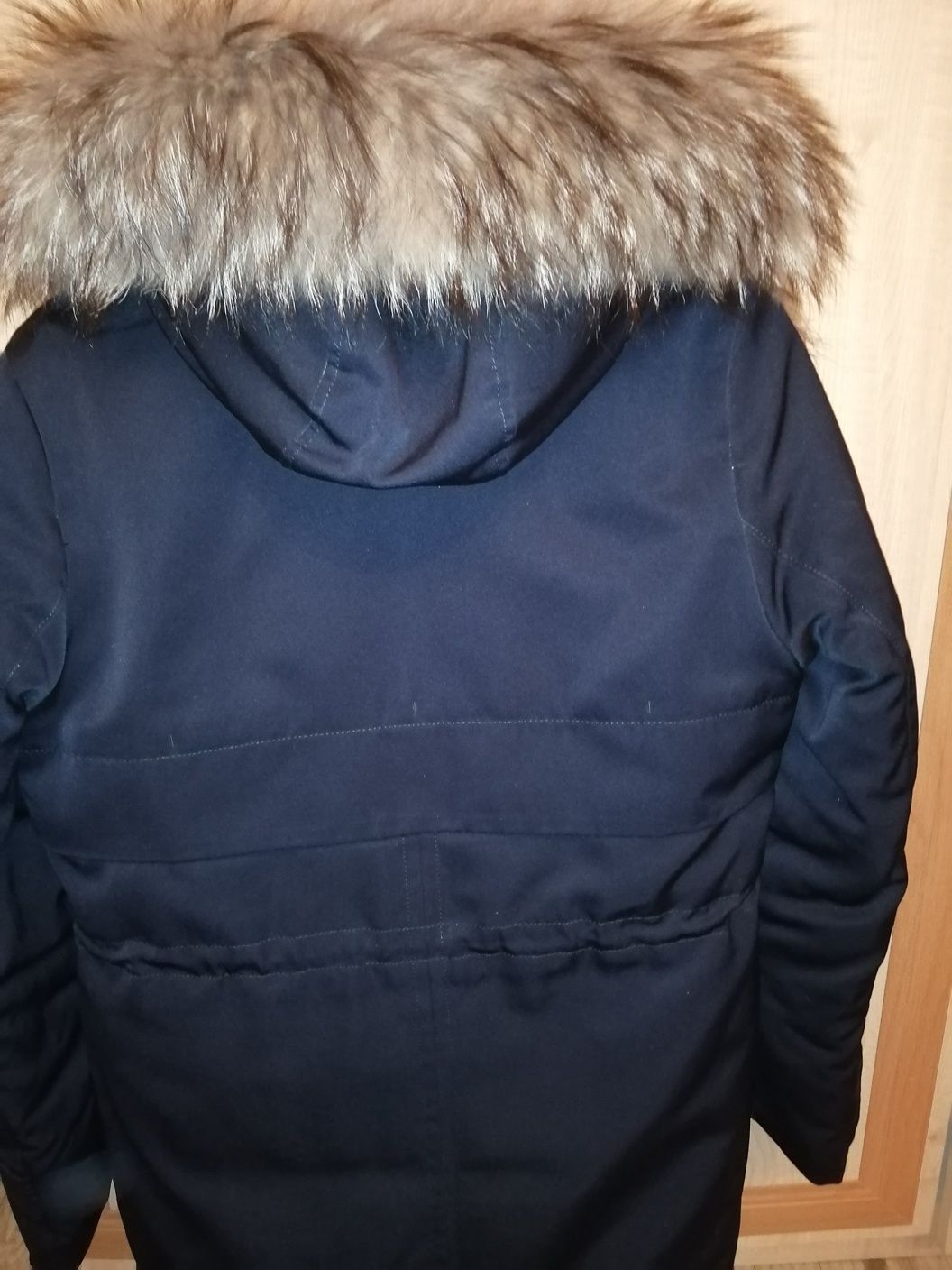 Срочно продам женскую куртку зима почти как новый очень тёплый