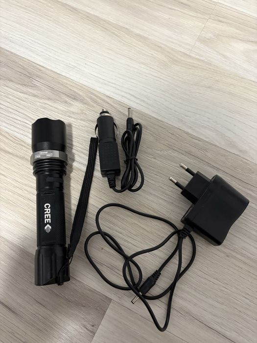 Фенер Cree Police