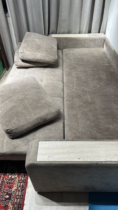 Диван раскладой в идеальном состоянии