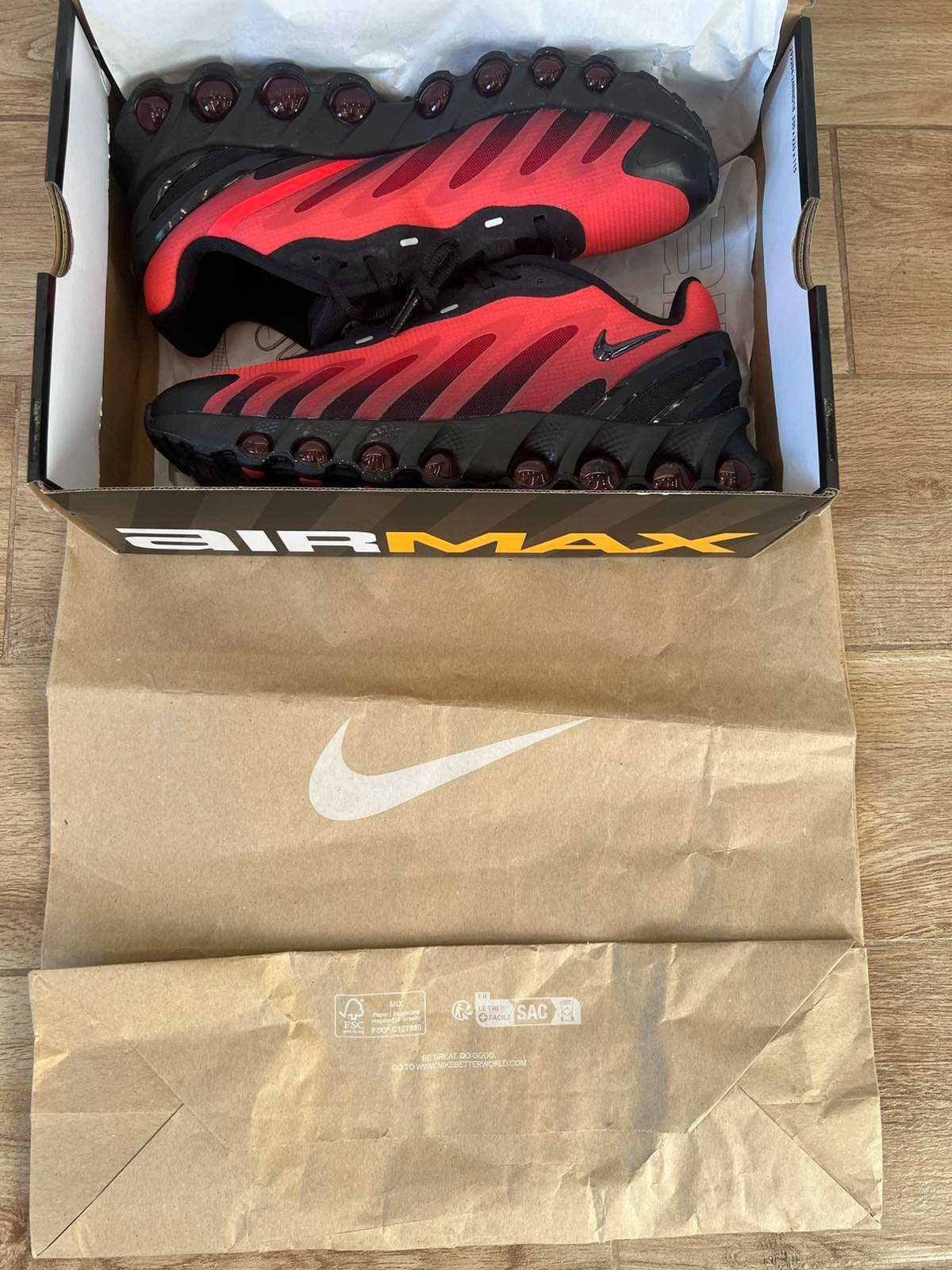 100% Оригинални Nike Dn 8 в номер 42.5-27 см стелка- Уникален цвят