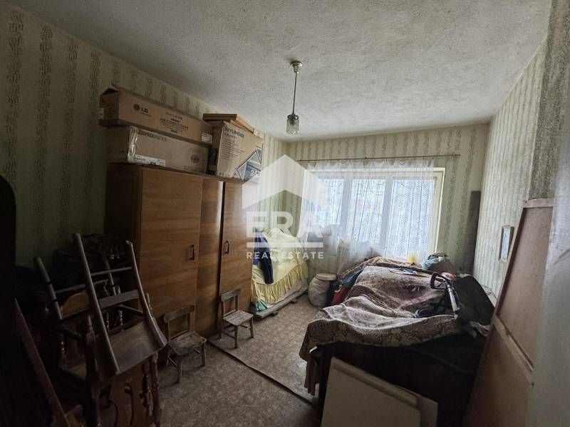 Къща в село Динево