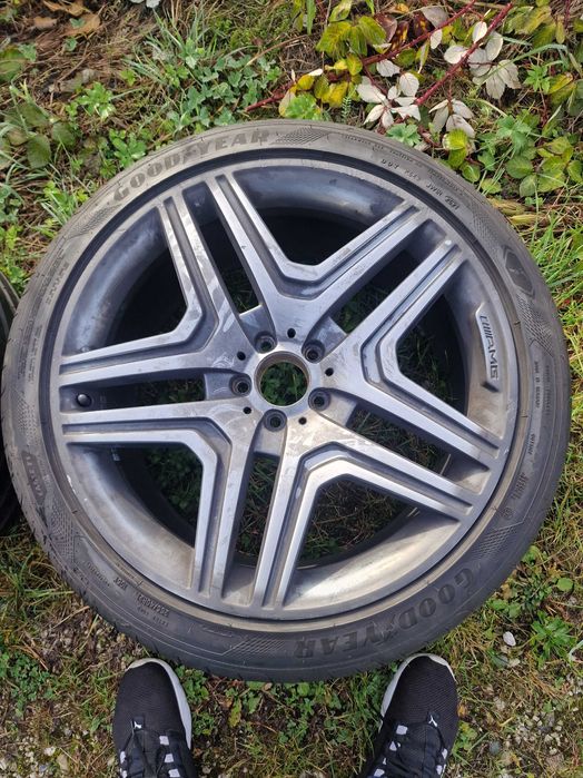 Гуми с джанти Mercedes AMG 265/40R21