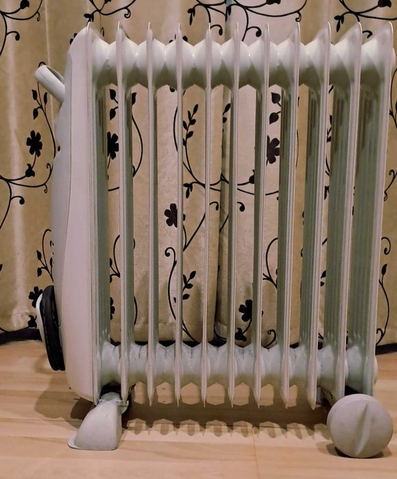 Calorifer electric 11 elementi, 3 trepte putere, 2500W, alb